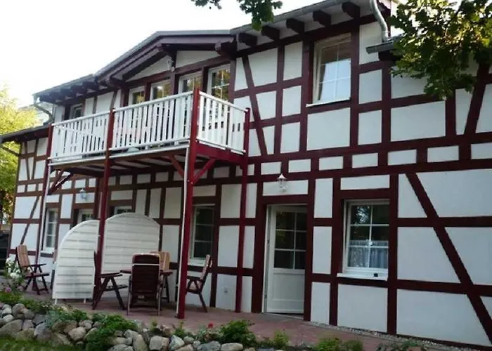 Rügen - 300 M Zum *